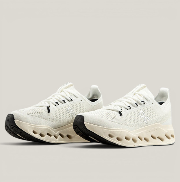 Кросівки ON Cloudsurfer Max Triple White (3MF30431200)