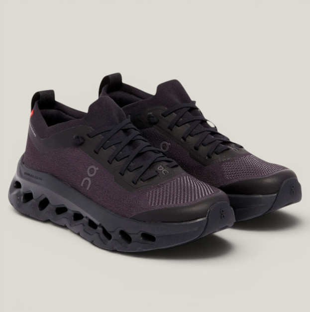 Кросівки ON Cloudtilt x Zendaya Moon Triple Black (3WF30421043)